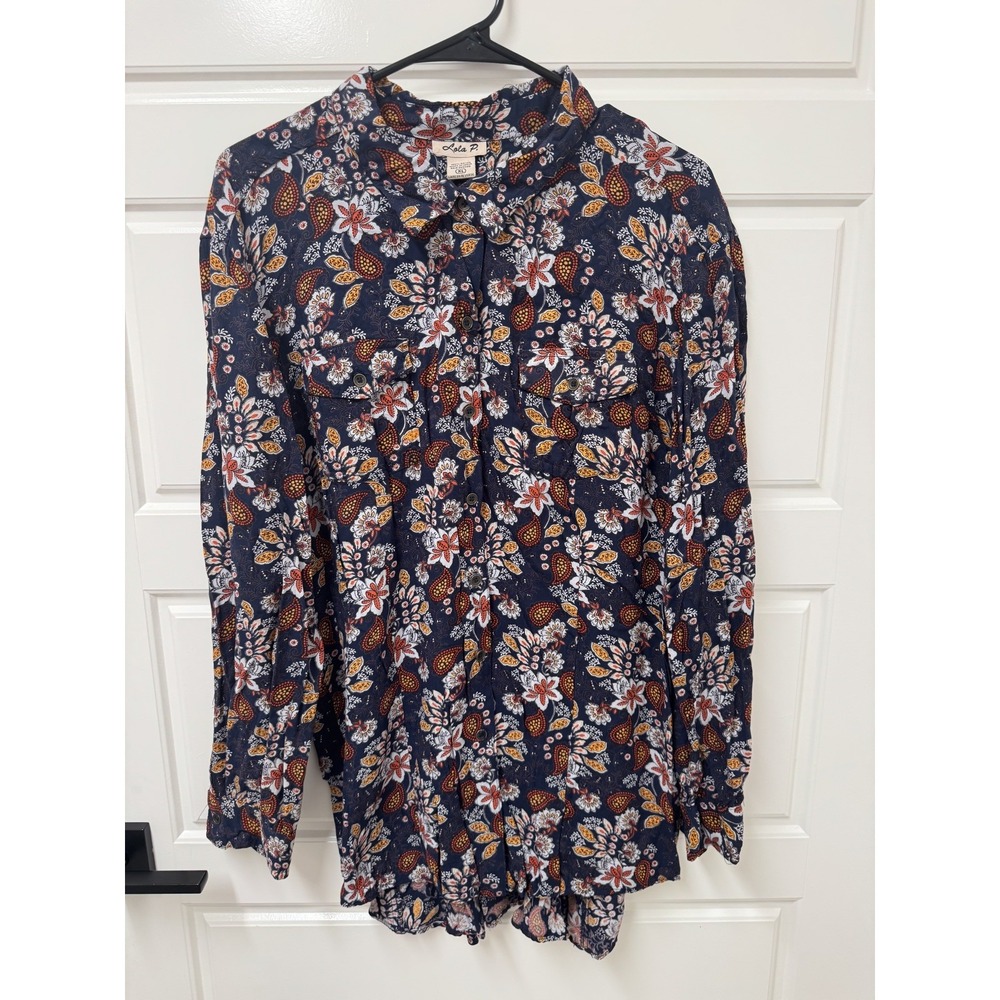 Lola P Womens XL Paisley Button Up Long Sleeve Back Lace Up Tunic Blouse